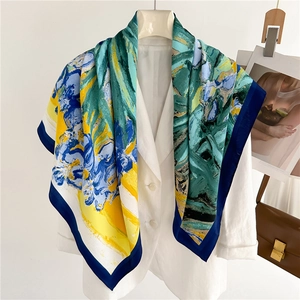 Elegante foulard di seta 90cm con stampa a tulipani in stile pittura impressionista