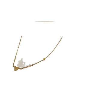 Collier élégant avec pendentif cœur doré en acier titane et design de chaîne fine minimaliste
