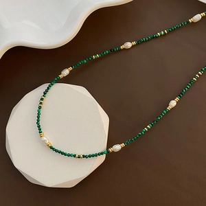 Malachite And Freshwater Pearl Beaded Necklace With Titanium Steel Accessories Vintage French Style Elegant Jewelry For Women