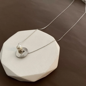 Stainless Steel Pendant Necklace With Shell Artificial Pearl Round Coin Engraved Minimalist Geometric Jewelry For Women