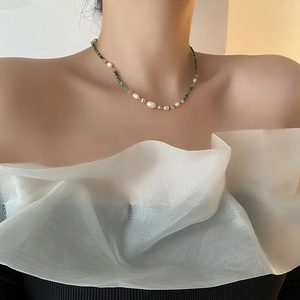 Bohemian mixed stone and pearl necklace for women in vintage minimalist style