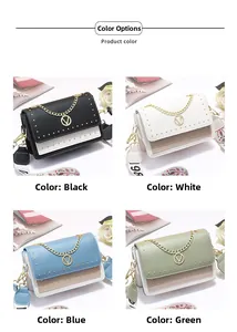 Détails de petits sacs carrés en quatre couleurs avec logo V, chaînes et rivets