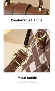 Détails des poignées renforcées et des fermoirs dorés d'un sac à bandoulière marron