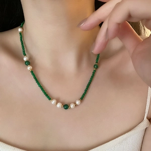 Elegant Neo-Chinese style necklace featuring green agate beads and white pearls