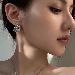 Elegant silver heart earrings and necklace set with sparkling heart-cut zircon stones
