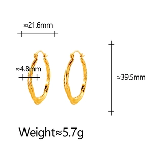 Chic 18k gold plated twisted hoop earrings with detailed size and weight measurements