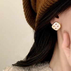 Elegant vintage square gold stud earrings with pearlescent white dice design for women