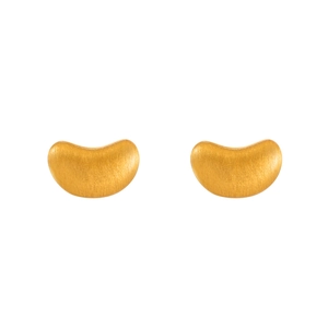 Eleganti orecchini a lobo a fagiolo minimalisti con finitura in oro spazzolato su sfondo bianco