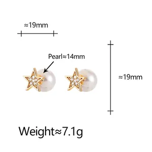 Orecchini a stella dorati con zirconi bianchi e dettagli perla da 14mm di diametro