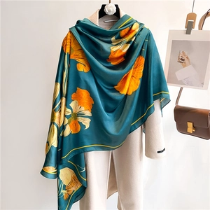 Foulard en Satin Élégant pour Femmes Grand Châle à Imprimé Floral de Lys pour Protection Solaire Voyage Quotidien Léger
