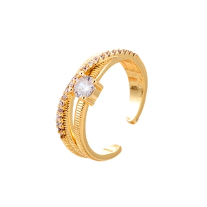 Bague double couche ajustable en or avec pavé de zircons et pierre centrale étincelante