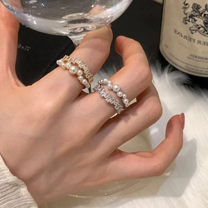 Bague élégante à double couche avec zircons micro-incrustés et perles au doigt