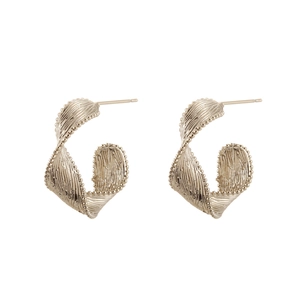 Vintage coffee gold twisted ribbon earrings with brushed texture and beaded edges