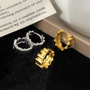 Minimalist 18K Gold And Silver Plated Hoop Earrings With Wavy Texture Geometric Copper Fashion Ear Jewelry For Women