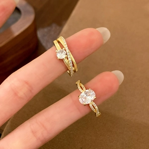 Fashion Gold Plated Zircon Rings For Women Elegant Commuting Jewelry Shiny Cubic Zirconia Geometric Band Accessory