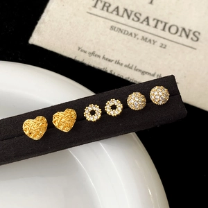 Boucles D'oreilles Puces Plaqué Or Cuivre Cœur Tissé Boule Couronne Pavé Zircone Bijoux Élégants Pour Femmes