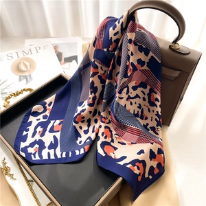 Leopard Print Square Scarf Satin Like Satin Head Wrap Geometric Letter Pattern Fashion Neck Kerchief For Women