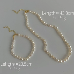 Détails des dimensions de l'ensemble collier et bracelet en perles avec fermoir doré