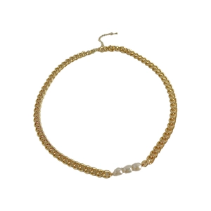 Minimalist gold chain necklace with three freshwater pearls and adjustable lobster clasp