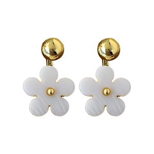 Elegant gold-plated five-petal flower stud earrings with white textured petals and gold core