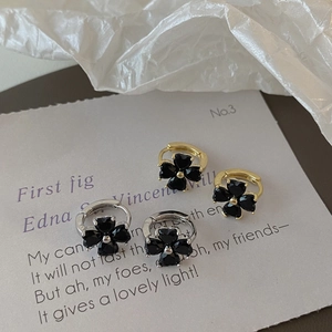 Elegant Black Four Leaf Clover Hoop Earrings Heart Shaped Petal Copper Gold Plated Jewelry For Women Girls