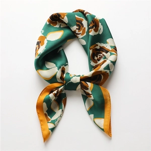 Women Vintage Rose Floral Print Square Scarf Imitation Satin Satin Neck Tie Hair Bandana Headwrap Elegant French Accessory