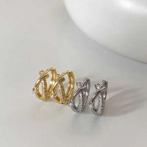 Boucles Oreilles Créoles Croisées Cuivre Plaqué Or Minimaliste Micro Serties Zircon Géométriques Femmes