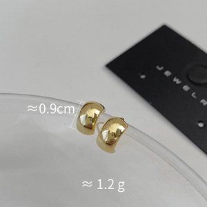 Detail shot of 0.9cm gold plated bean earrings with size and weight annotations