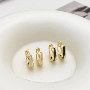 Cross Shell Stud Earrings Gold Plated Copper Geometric Twist Huggie For Women Daily Versatile Retro Jewelry