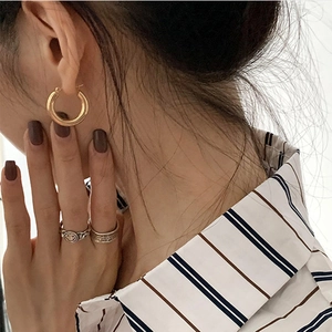 Boucles D'oreilles Créoles Minimalistes Boucle D'oreille En Cuivre Brillant Style Métal Géométrique Rétro Français Avec Tige En Cuivre Pour Femmes
