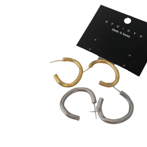 Matte gold and silver irregular C-shaped hoop earrings on display card set