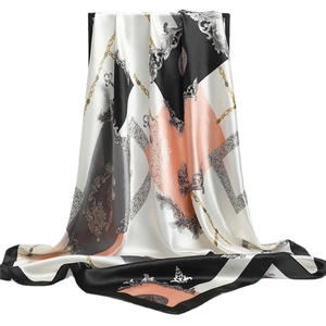 Elegant 90x90cm satin silk square scarf with baroque chain print and pink color-blocking