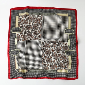 Luxurious houndstooth and paisley square silk scarf with gold horsebit chain detail