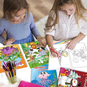 Cahier de coloriage enfant avec motifs d'animaux, dinosaures et thèmes de Noël