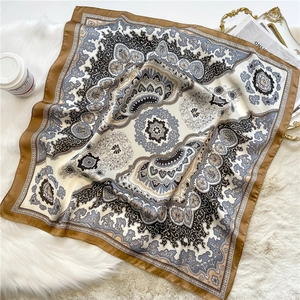 Vintage Paisley Print Square Scarf Imitation Satin Satin Neck Head Wrap For Women Bohemian Elegant Hair Bag Accessory