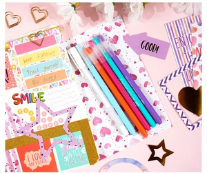 Detail of 0.4mm fineliner color pens set for DIY scrapbooking and drawing