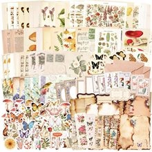 Λήψη macro από vintage σετ scrapbooking με αυτοκόλλητα μανιταριών και πεταλούδων