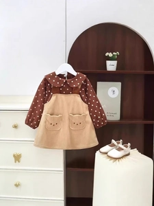 Mädchen 2-Teiler Herbstset: Braun gepunktete Bluse und Cord-Trägerkleid mit Bären-Taschen