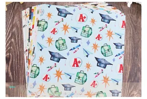 Detail von 30x30cm Schmetterlings-Scrapbook-Papier mit bunten Schulmotiven Mustern