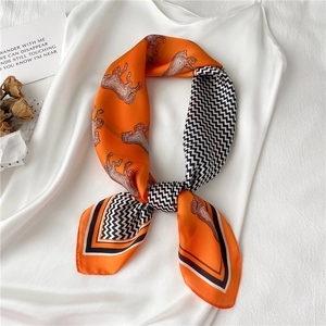 Foulard Quadrato In Raso Donna Stampa Animale Cavallo Geometrico Zigzag Blocchi Di Colore Sciarpa Capelli Borsa