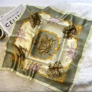 Lussuoso foulard quadrato 70cm effetto seta con motivi vintage palazzo e lucentezza satinata