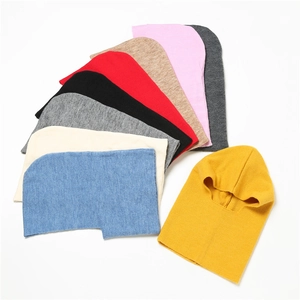 Cagoules tricotées multicolores aux couleurs unies douces pour la chaleur hivernale