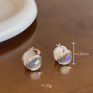 Macro detail of iridescent glass bead earrings showing dimensions and 1.85cm height