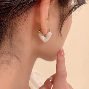 French Vintage Heart Earrings And Necklace Copper Gold Plated Oil Drop Enamel Artificial Pearl Luster Simple Jewelry For Women