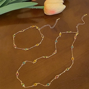 Bijoux Collier Et Bracelet En Pierres Précieuses Colorées Carrées Pour Femmes Élégant Cuivre Plqué Or Chaîne Fine Chic