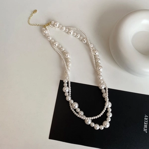 Collier Künstliche Perles Plusieurs Rangs Künstliche Perle Imitation Vintage Français Cuivre Plaqué Or Élégant Ajustable Pour Femme