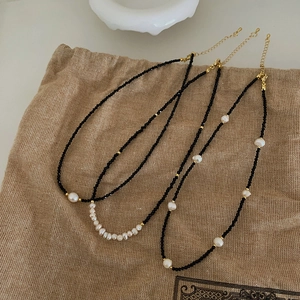 Vintage Freshwater Pearl Black Spinel Beads Choker Necklace For Women Gold Plated Copper Niche Design Retro Clavicle Chain