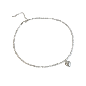 Silver heart necklace featuring mixed pearl and irregular metal bead splicing design