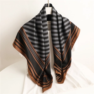 Fashionable geometric square scarf 90cm with classic striped patterns and silk texture