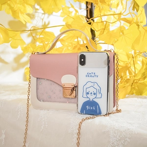 Sac bandoulière bicolore rose et crème avec étoiles pailletées et fermoir doré